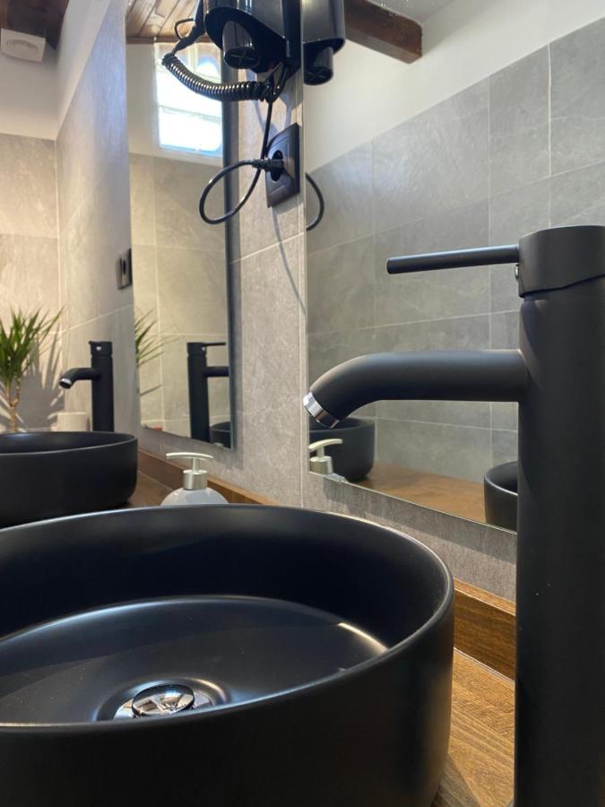 Apartamentos Rurales Calleabajo - 3 Estrellas Hervas Bagian luar foto