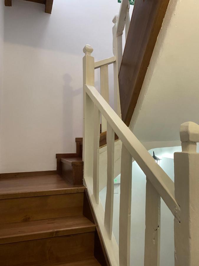 Apartamentos Rurales Calleabajo - 3 Estrellas Hervas Bagian luar foto