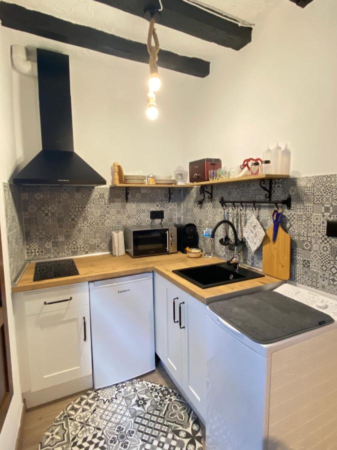 Apartamentos Rurales Calleabajo - 3 Estrellas Hervas Bagian luar foto